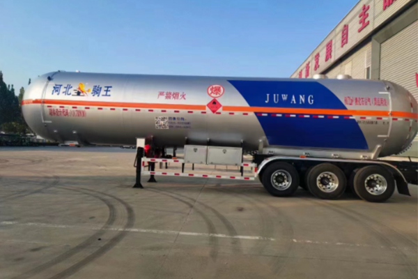 Liquid Petroleum Gas transport semi-trailer